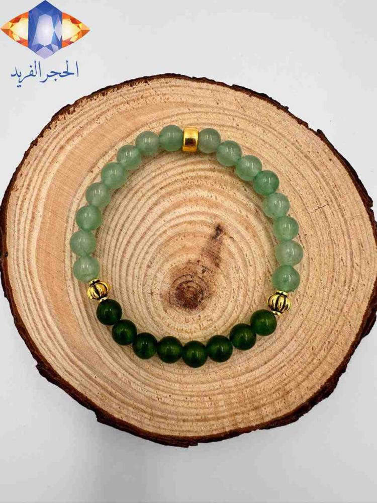 سوار حجر الأفانتورين الطبيعي الكريم  وحجر العقيق الأخضر  الطبيعي الكريم  و الإكسسوار الذهبي.