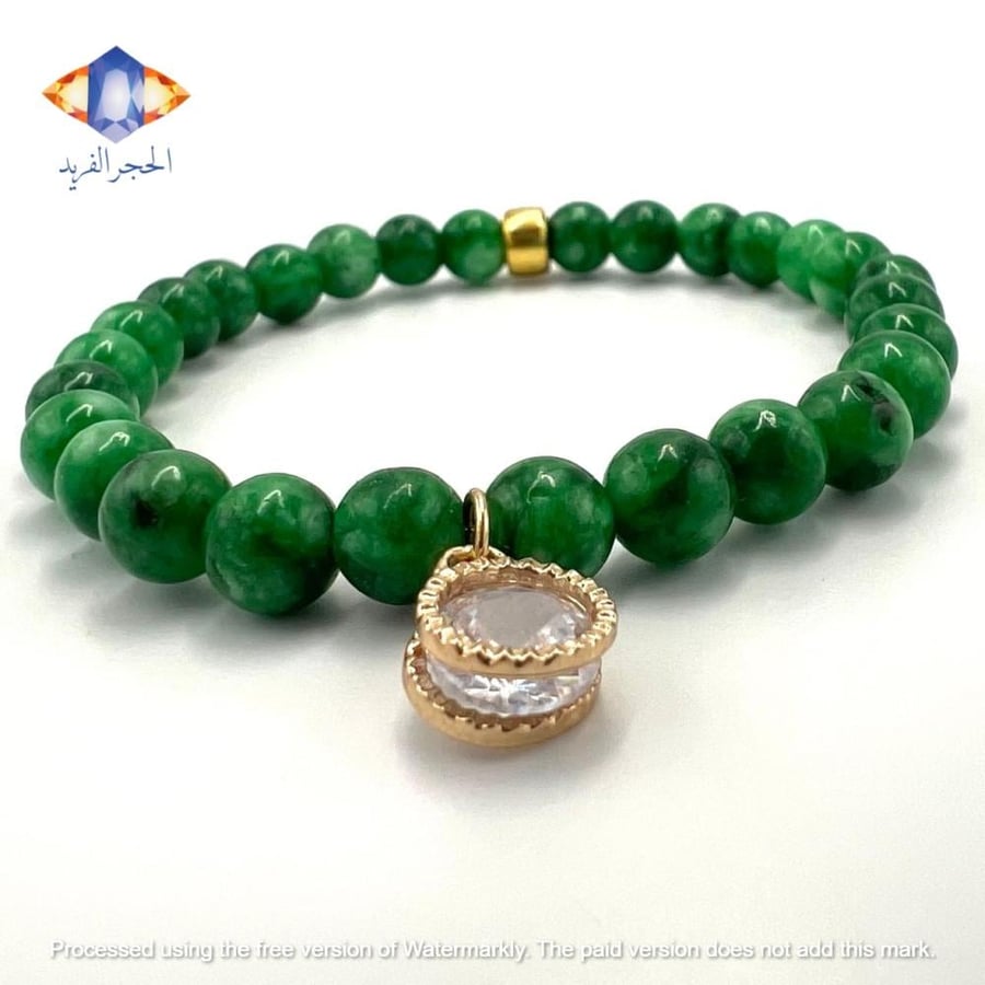 سوار حجر العقيق الزمردي الطبيعي الكريم مع إكسسوار ذهبي من الزركون.
