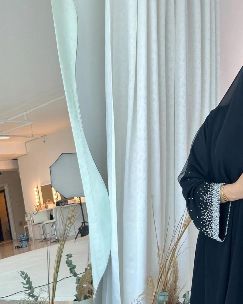 عبايا صيفيه عليها طلب