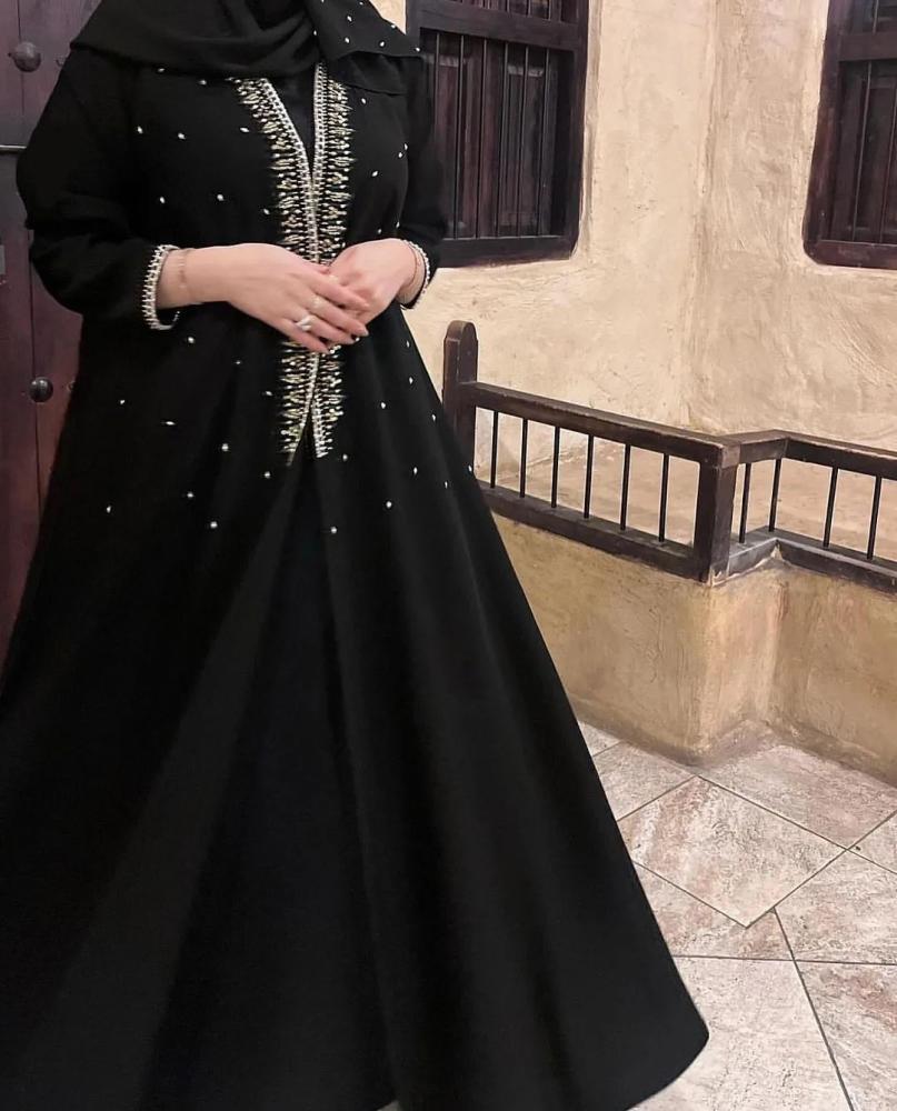 عبايا عمليه
