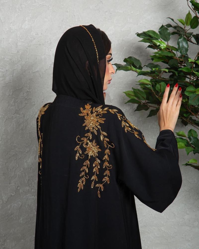 عبايا صيفيه عمليه
