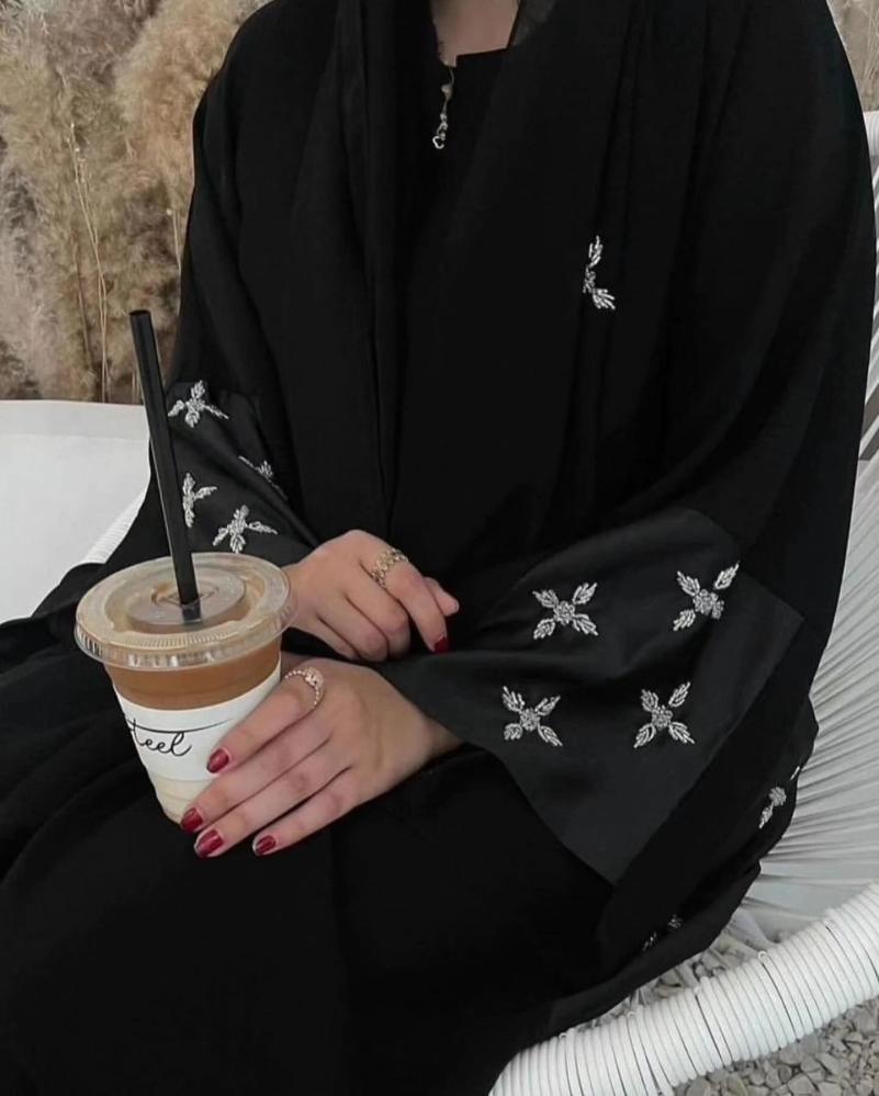 عبايا صيفيه عمليه