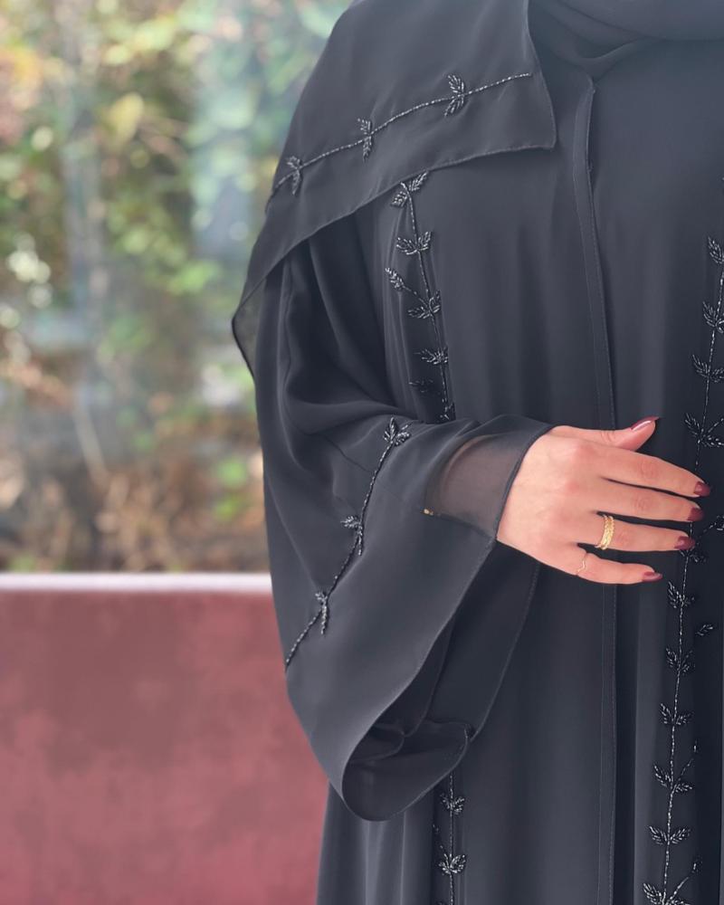 عبايا عمليه صيفيه غير شفافه مناسبه لفصل الصيف