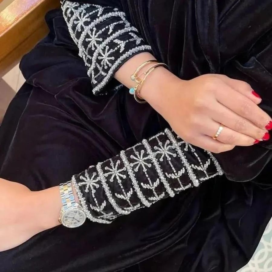 عبايا عمليه شتويه