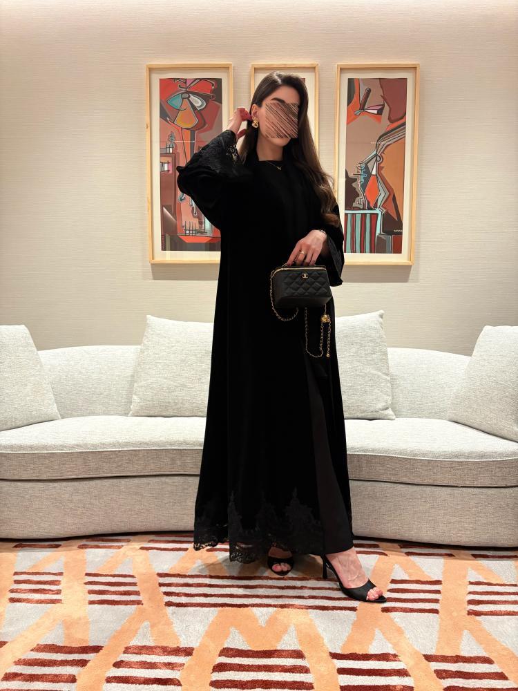 Shamookh velvet abaya
