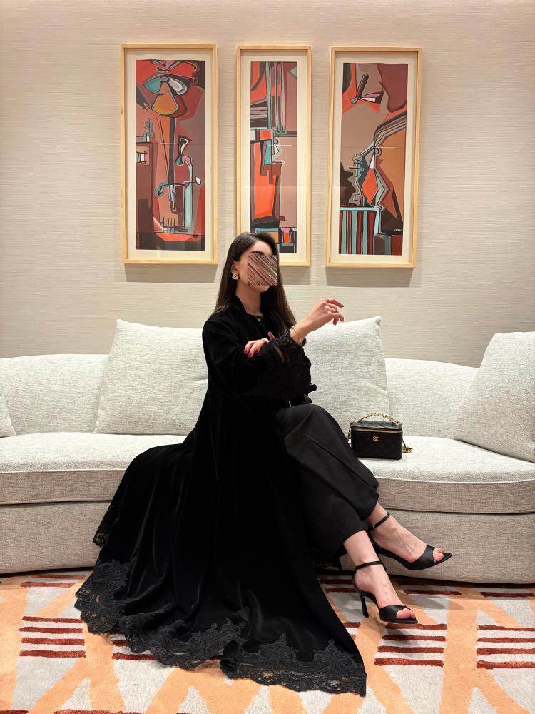 Shamookh velvet abaya