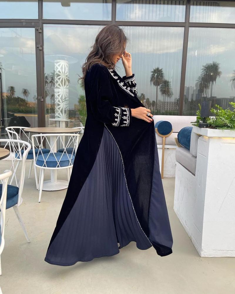 عبايا عمليه شتويه