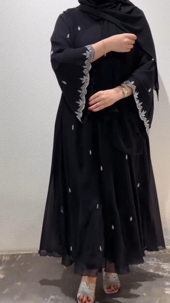 Eye-catching abaya