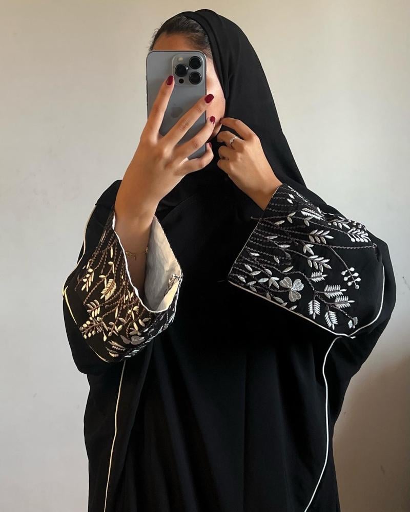 عبايا مناسبه للدوام