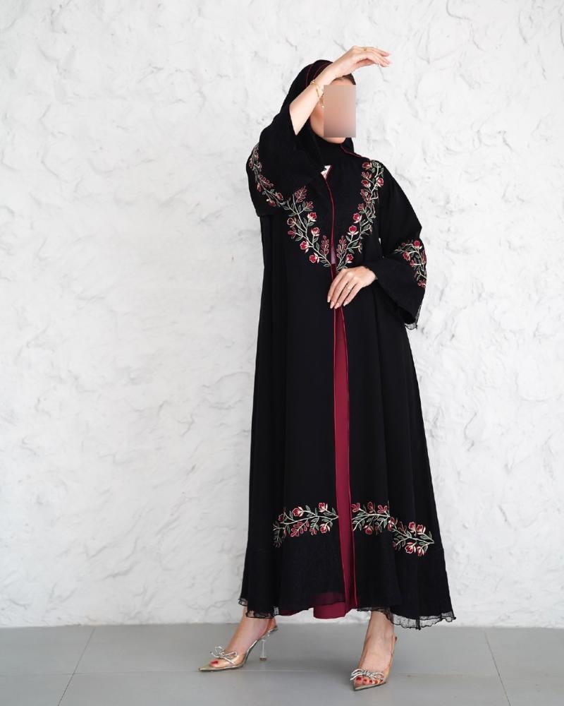 Embroidered abaya with royal dantel