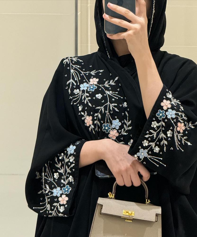 عبايا صيفيه عمليه