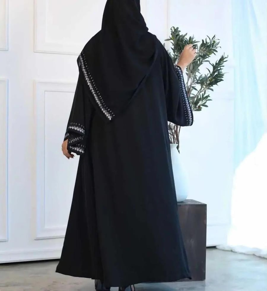 عبايا عمليه صيفيه