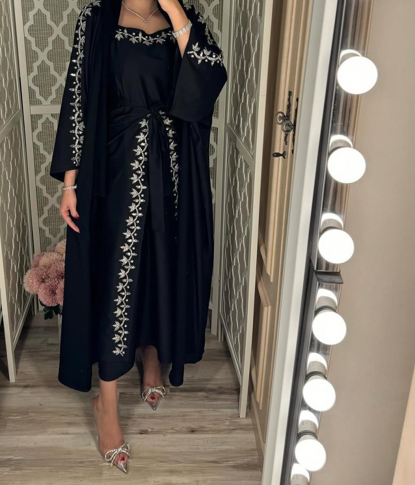More than one piece of occasion abaya