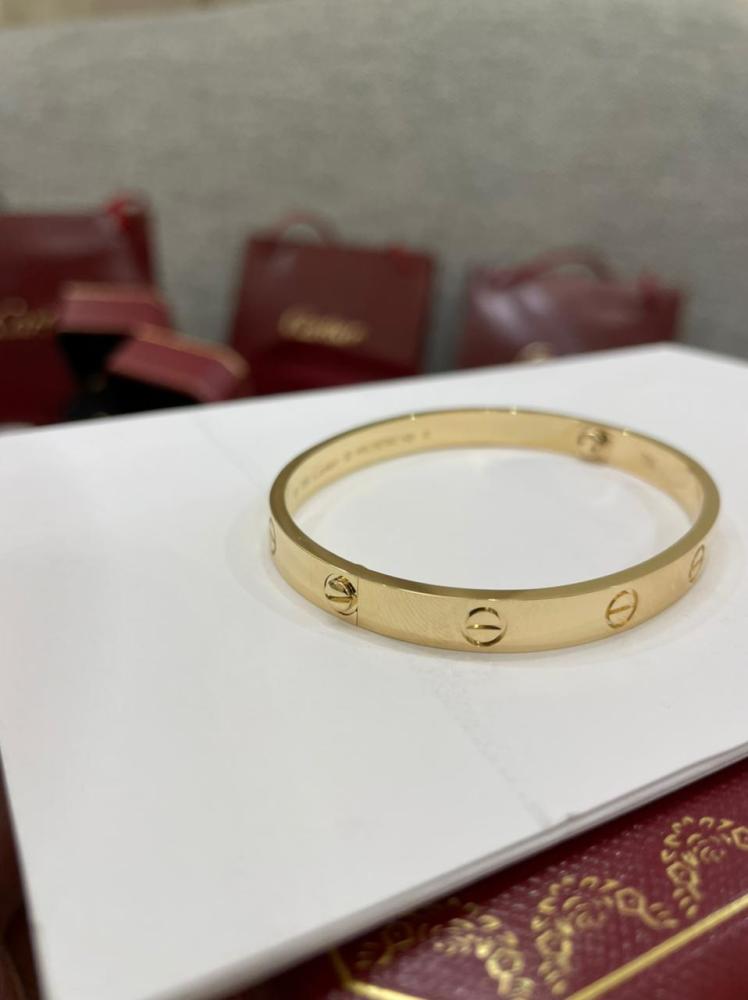 Wide loofah bracelet without diamonds