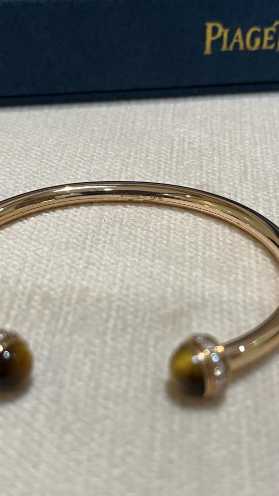 Open wide push bracelet