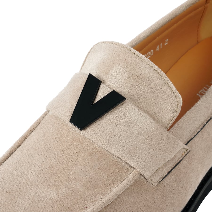 Official Italian shoe, genuine leather, velvet, beige color