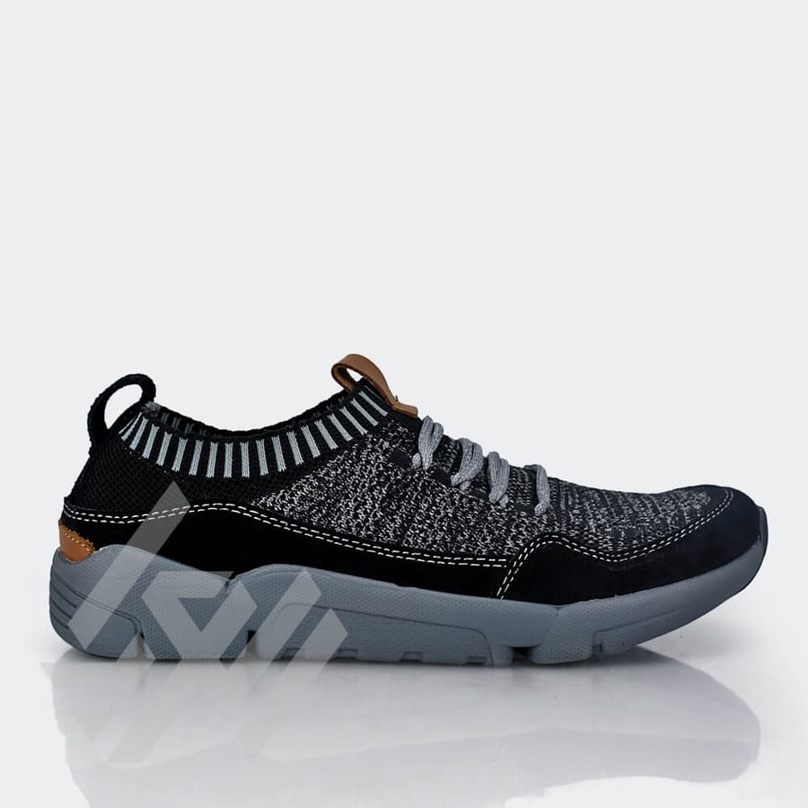 Men's casual shoe with a modern design made of black fabric
