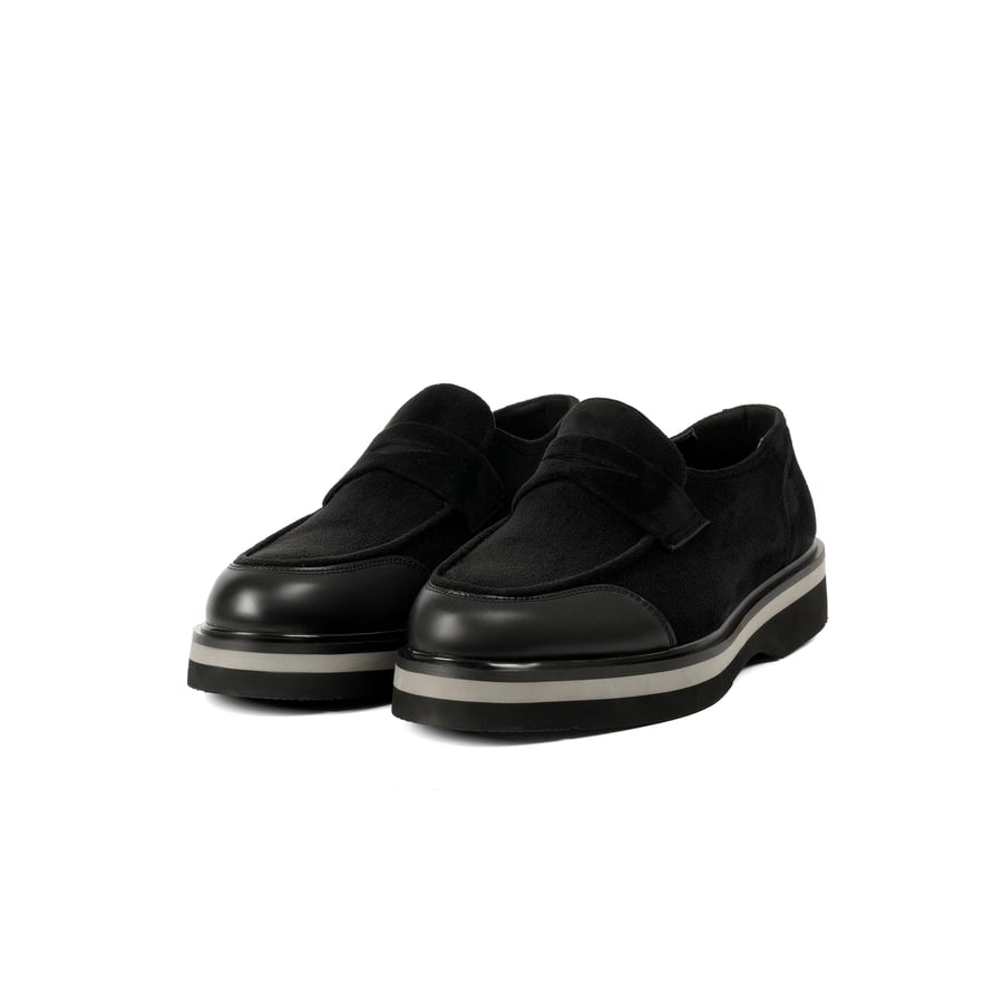 Formal shoe black color Italian genuine leathers