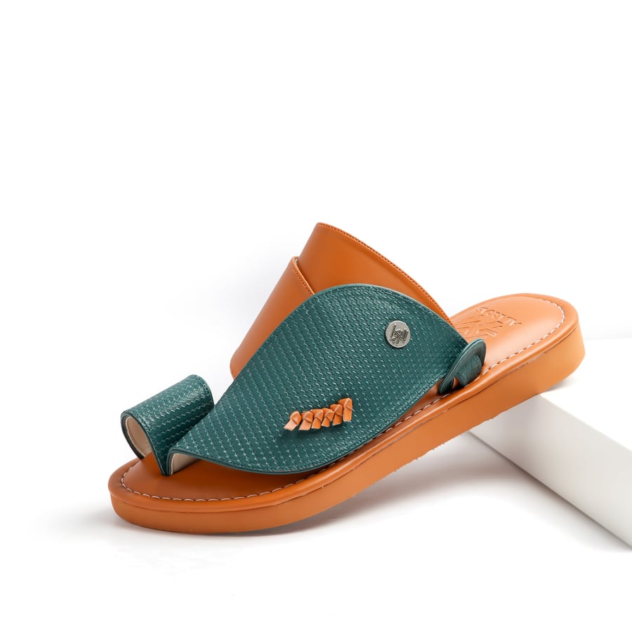 Gray leather medical oriental shoe