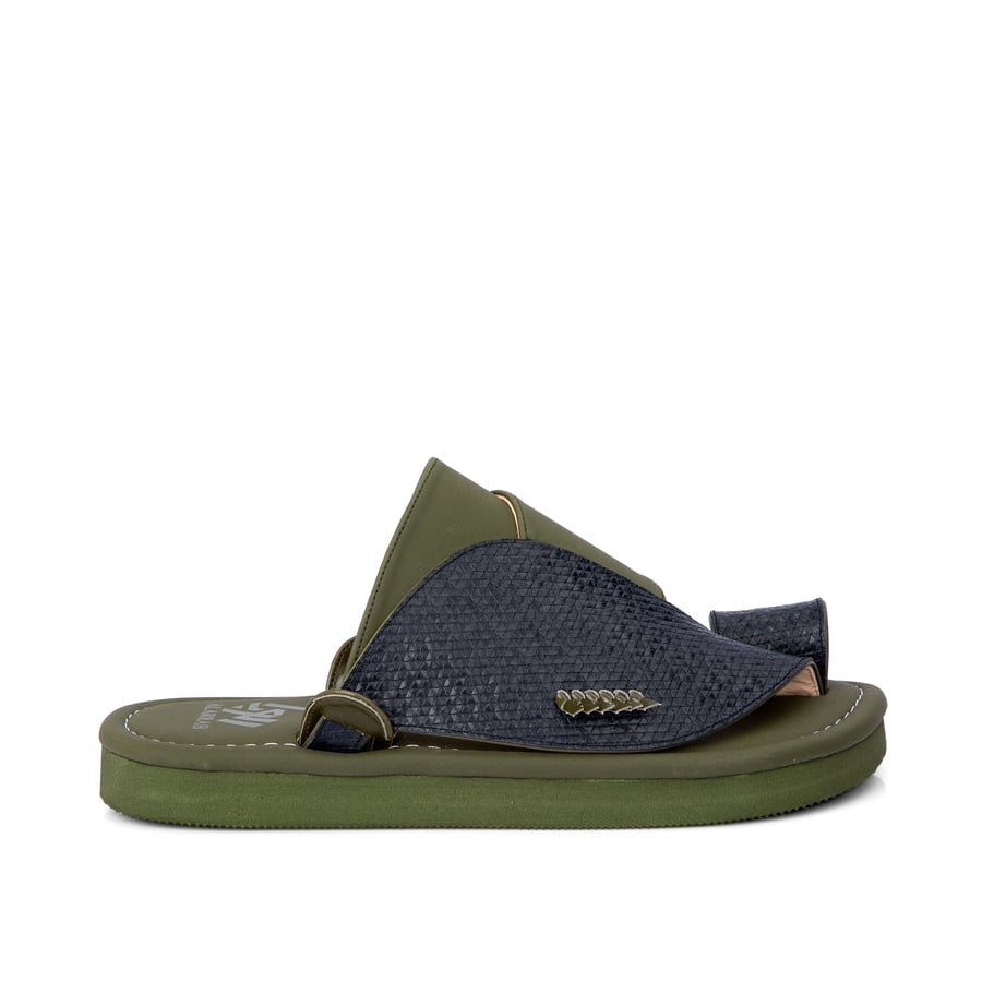 Gulf national slippers, navy blue and olive