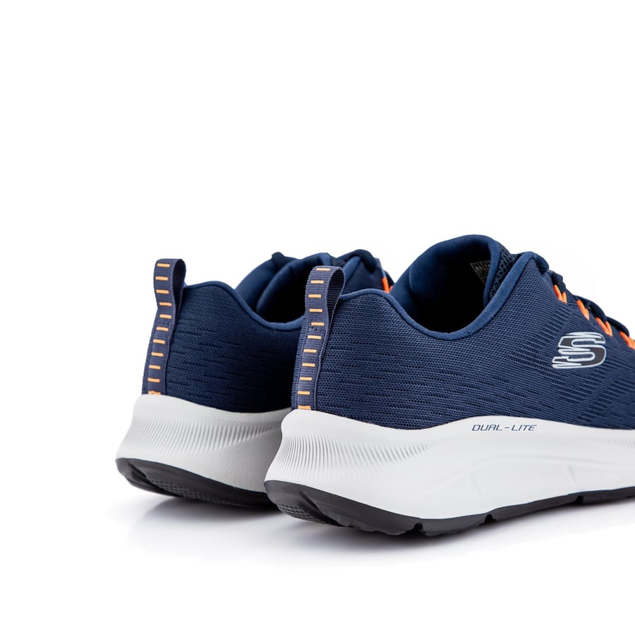 SKECHERS Go Run سكيتشرز غو ران