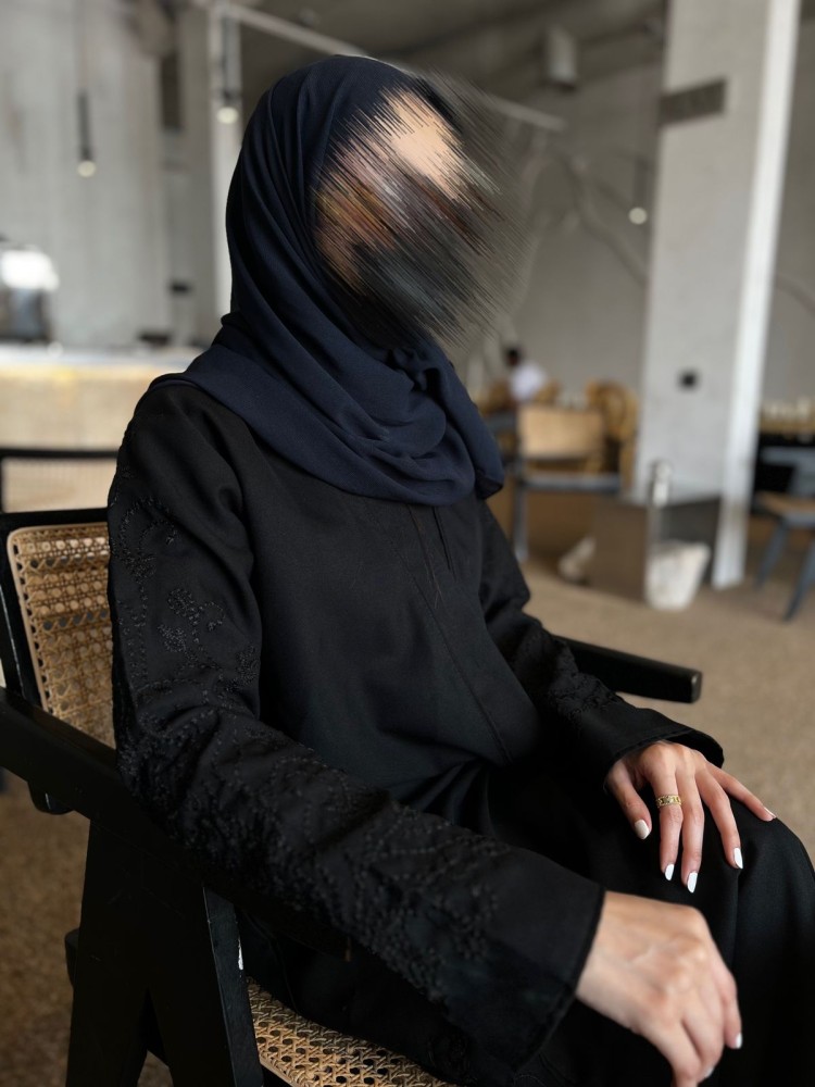 عبايه مطرزة بالأكمام و والجنبين #261