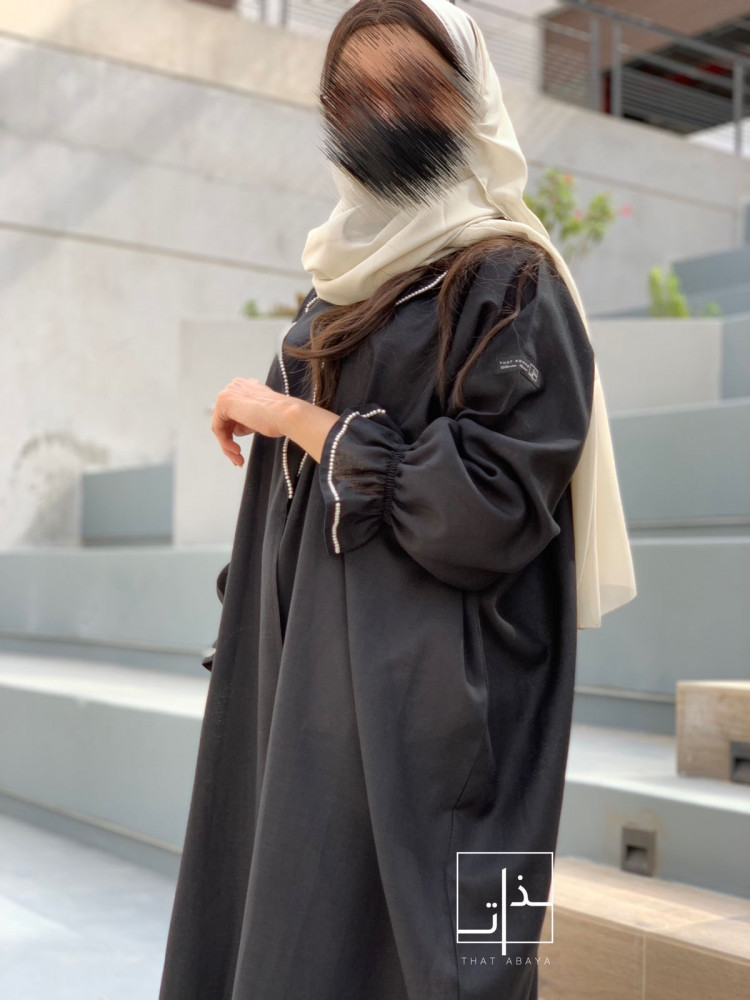 عباية مزينة ب لؤلؤ #218 black