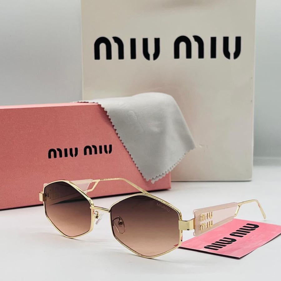 نظارة miu miu