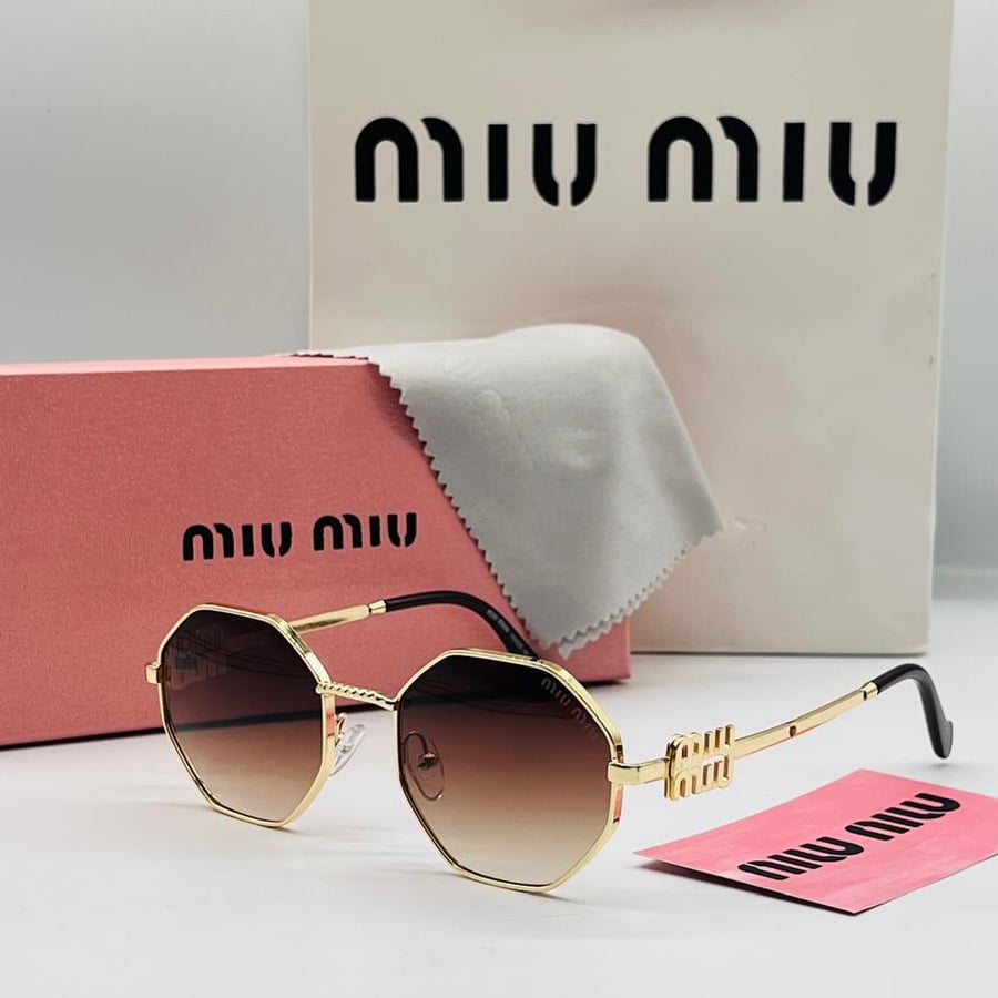 نظارة miu miu