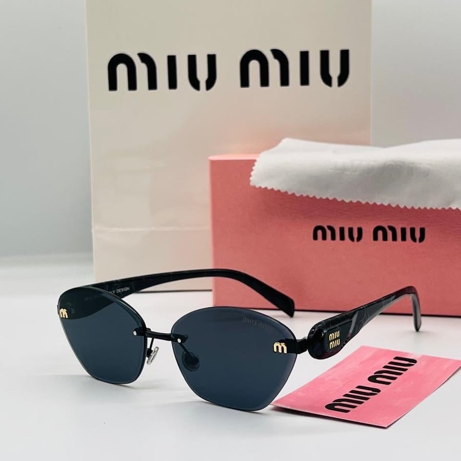 نظارة miu miu