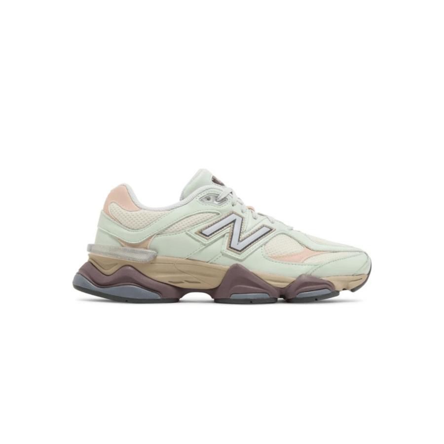 9060 'Clay Ash'