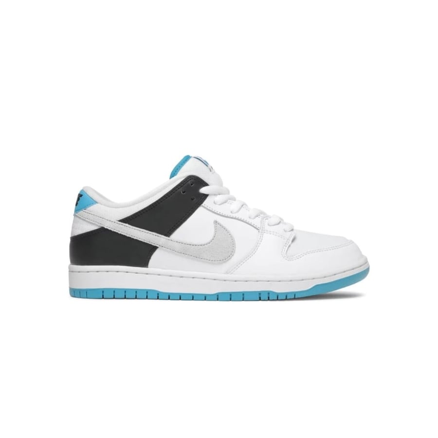 Nike SB Dunk Low “Laser Blue”