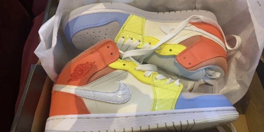 Air Jordan 1 mid SE