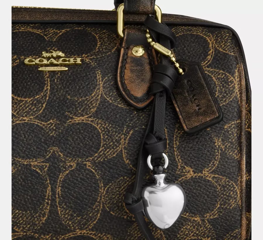 شنطة كوتش | Coach