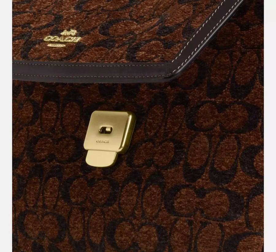 شنطة كوتش | Coach