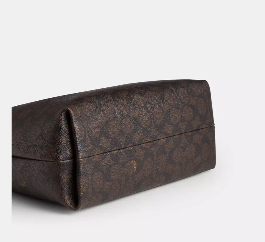 شنطة كوتش | Coach