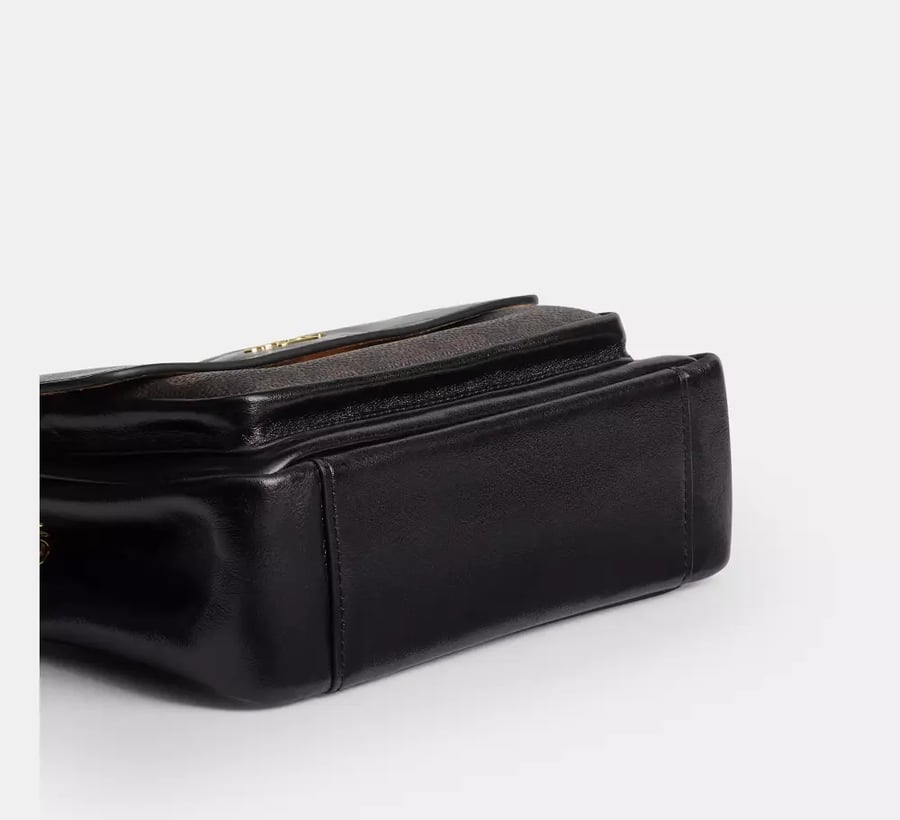 شنطة كوتش | Coach