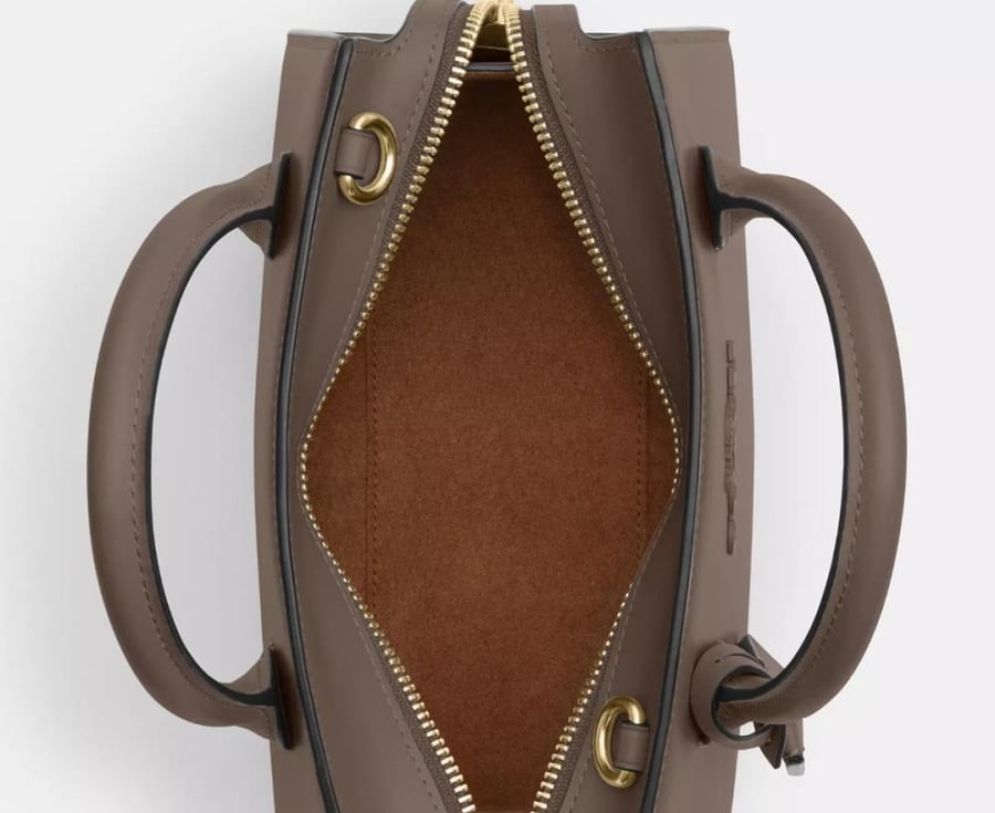 شنطة كوتش | Coach