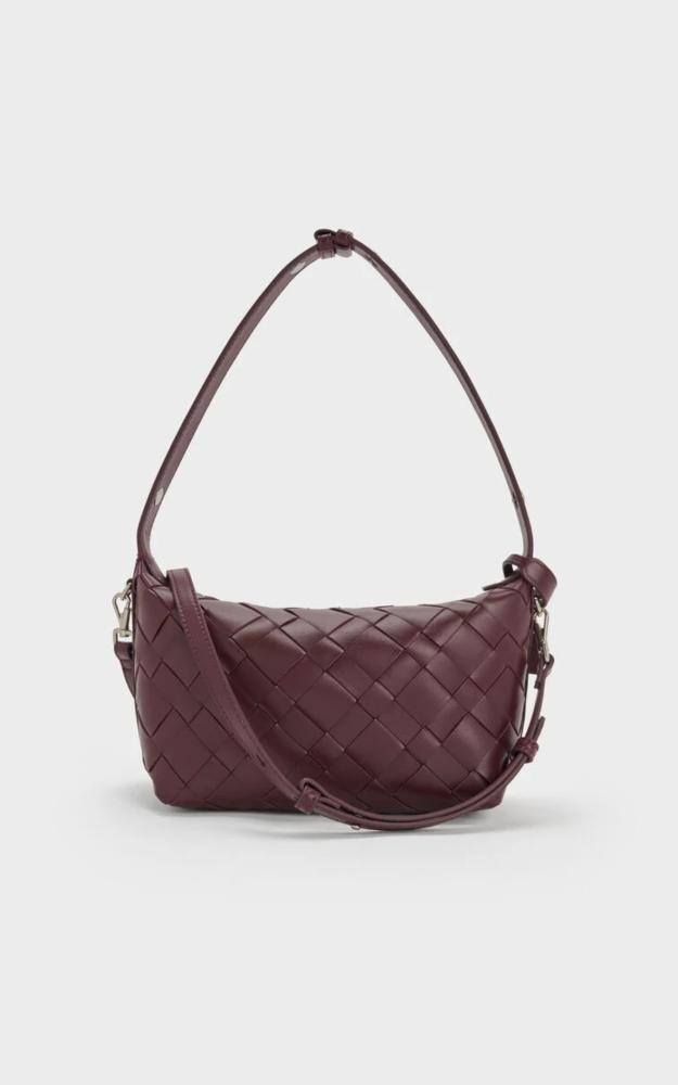 شنطة تشارلز اند كيث |