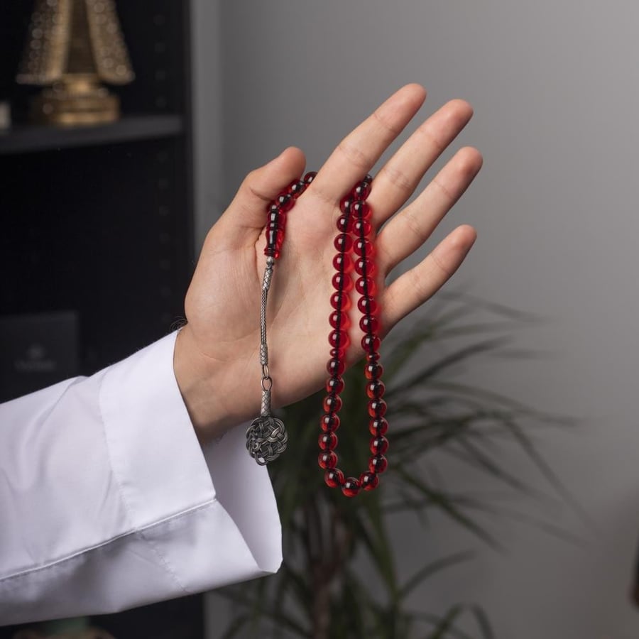 مسباح أحمر غامق بكلايت  مع طربزونة فضة