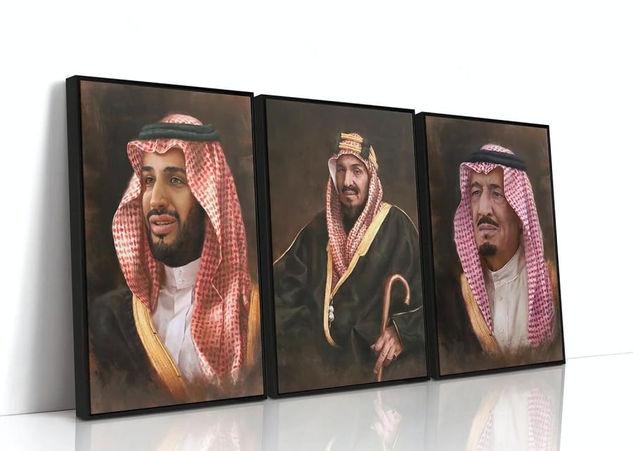 مجموعه 3 لوحات الملوك مقاس 60*40 برواز بني