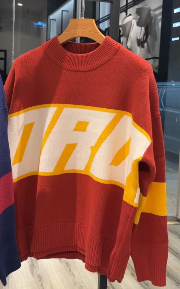 Oversized sweater