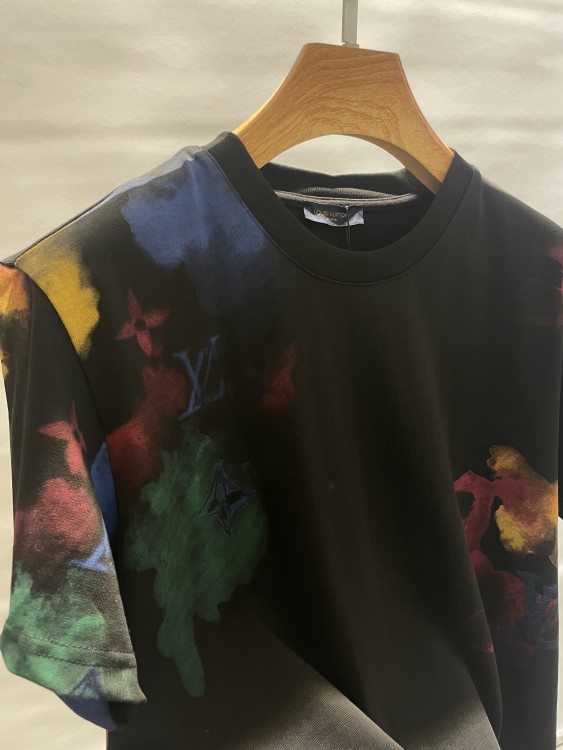 LV T-shirt