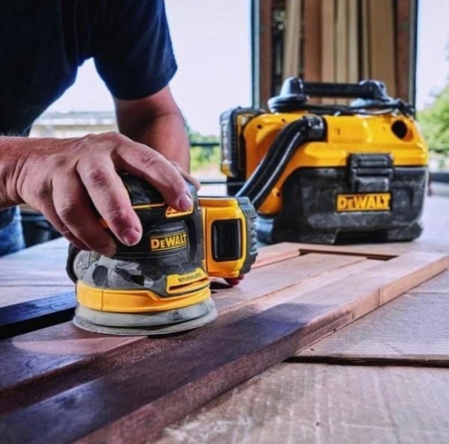 Dewalt جهاز صنفرة (جهاز فقط)