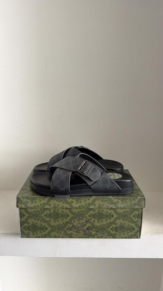 Sandal
