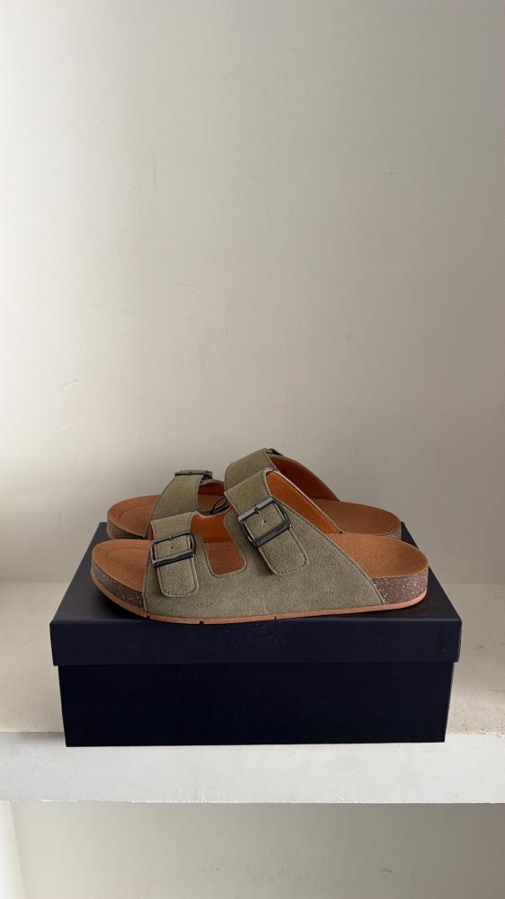Sandal