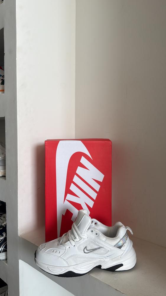 Women’s shoes
