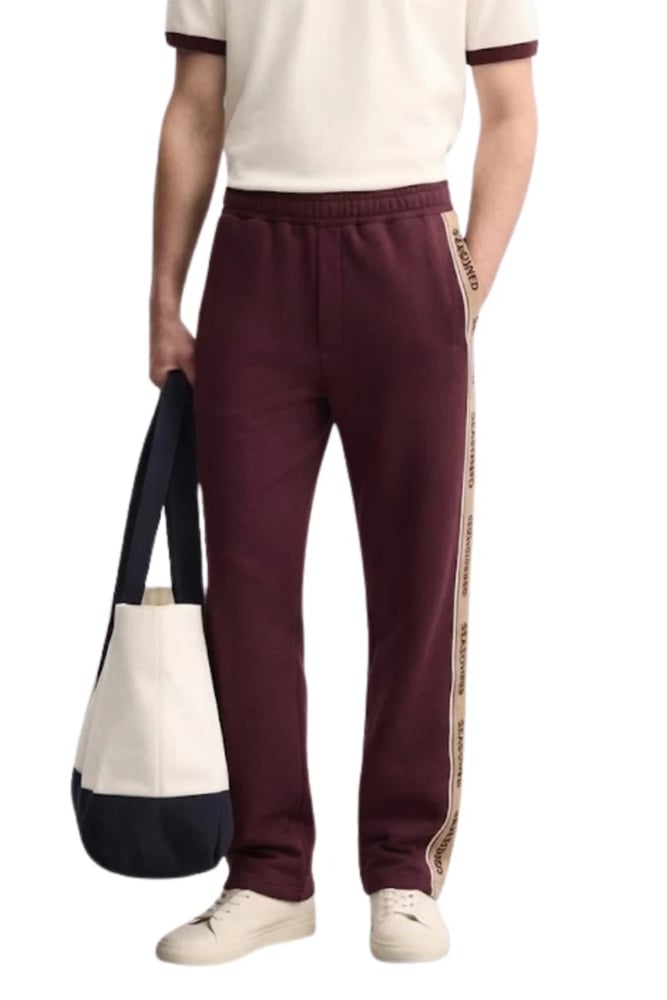 Red Seasons pants