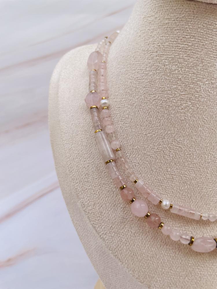Rose Quartz necklace with two layers of pearls