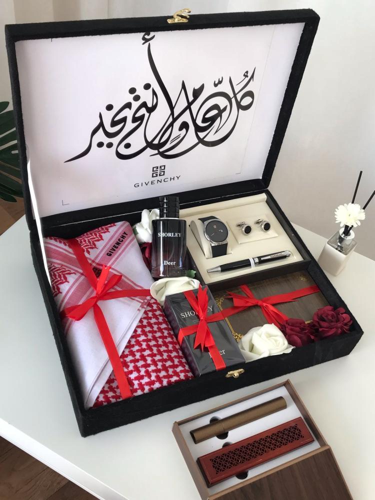 طقم رجالي فخم